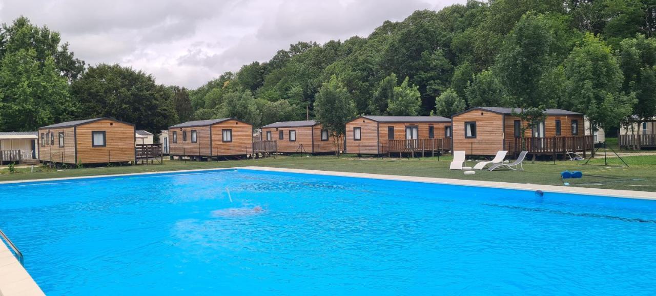 Camping Le Pre Cathare Lavelanet Dış mekan fotoğraf
