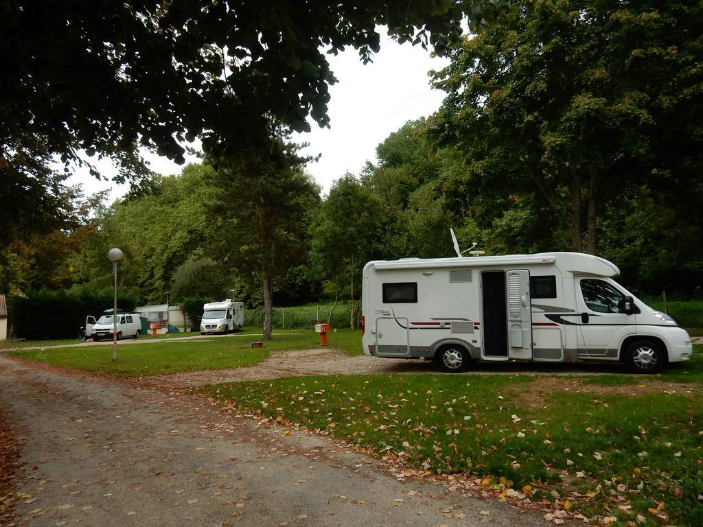 Camping Le Pre Cathare Lavelanet Dış mekan fotoğraf